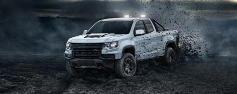 The 2022 Chevy Colorado Tries To Take Down The 2022 GMC Canyon