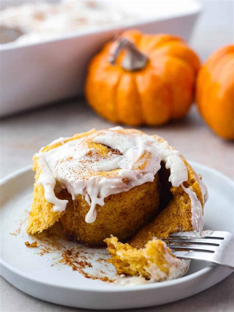 Pumpkin Cinnamon Rolls Infoodita