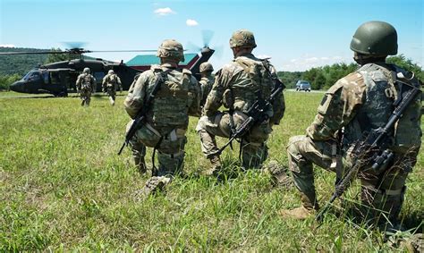 Th Infantry Scouts Conduct Live Fire Air Assault Training