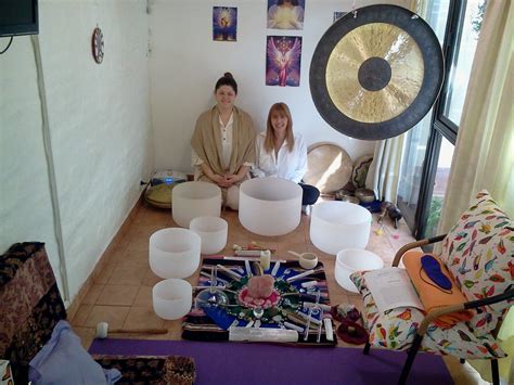 La Alkymia MEDITACION CON CUENCOS DE CUARZO Y GONG