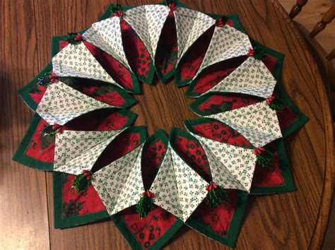 Fold N Stitch Wreath Shortcut Tutorial 48a