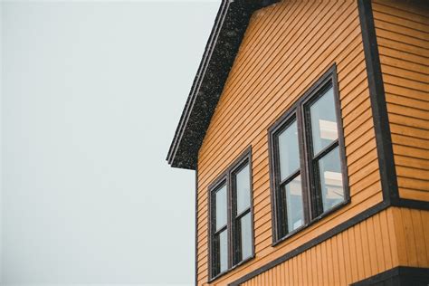 Nine Reasons Its Time To Replace Your Homes Siding