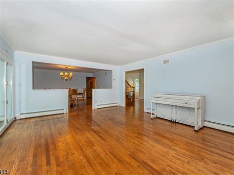 14 Cherokee Ct Sparta NJ 07871 Zillow