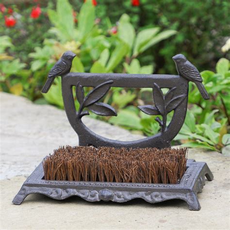 Garden Birds Boot Brush And Scraper Dibor