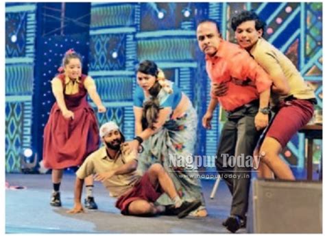 maharashtrachi hasya jatra turns khasdar mahotsav   riot  laughter