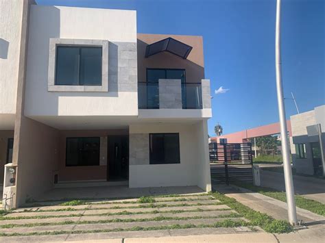 Casa En Venta En Av Tepeyac 70 Colonia Hacienda Del Tepeyac Zapopan