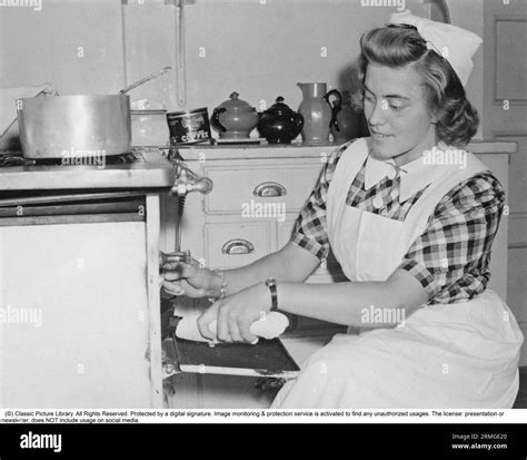 Historic House Kitchen Maid Hi Res Stock Photography And Images Alamy