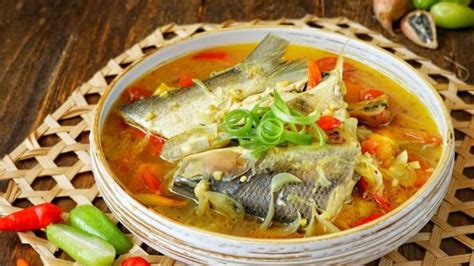 Resep Ikan Bandeng Bumbu Kuning Cocok Untuk Buka Puasa