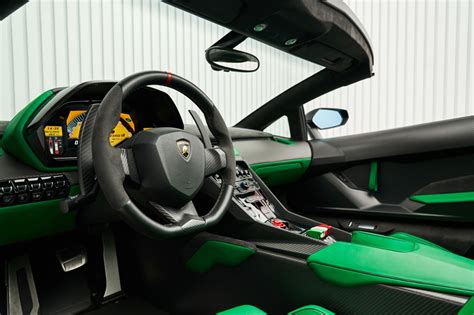 Lamborghini VENENO ROADSTER 1 of 9 - VIP MOTORS - United Arab Emirates ...