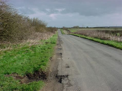 Short Lane JThomas Cc By Sa 2 0 Geograph Britain And Ireland