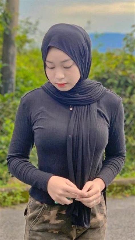 Pin Oleh Abdillah Tueka Di Wallpaper Kartun Gaya Hijab Aksesori