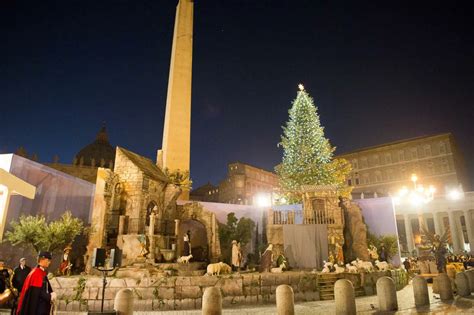 Presepe E Albero Di Natale A San Pietro Anche Quest Anno Rinnovata La