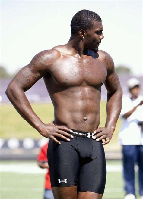 Dez Bryant Shirtless And Bulge Shirtless Male Celebs Pinterest Hot