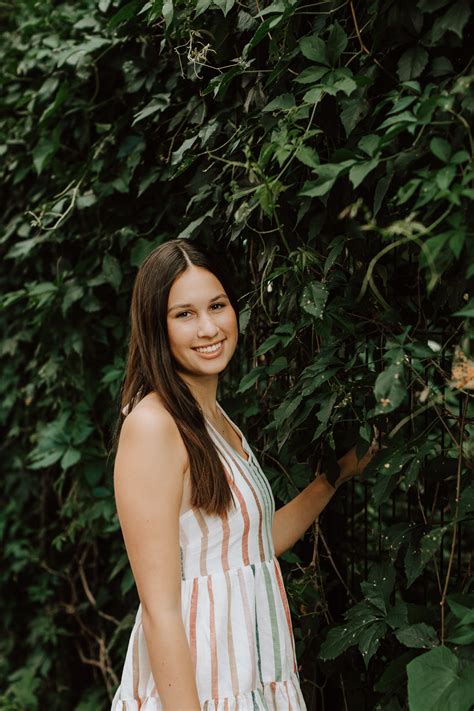 Julia Yakovleva – Medium