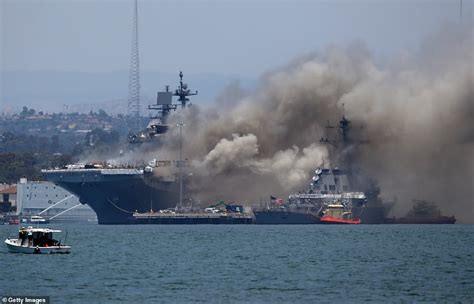 Fire On Board Uss Bonhomme Richard To Be Fought For Days Daily Mail