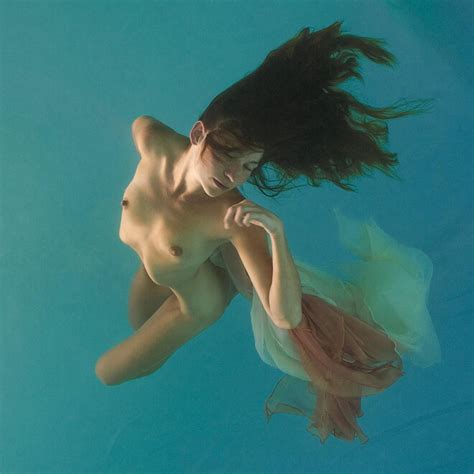Underwater Hotties Vol F Unwtr C Porn Pic