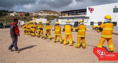 Se Preparan Brigadistas Para Proteger A Sus Compa Eros De Emergencias