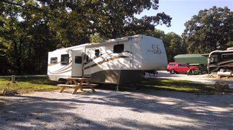 Camping at Truman Lake Resort, Warsaw, MO (660) 723-9397