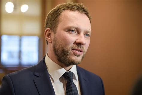 Le Nouveau Ministre Estonien Des Affaires Trang Res Se Rend En