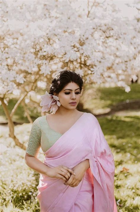 Light Pink Saree With Green Blouse Dresses Images 2022 Page 2