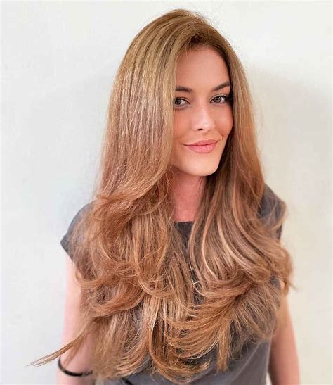 20 Stylish And Low Maintenance Long Haircuts For Ladies With Long Hair