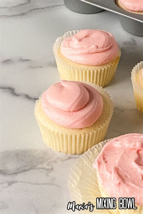 These Copycat Magnolia Bakery Cupcakes Are Absolutely Delicious These