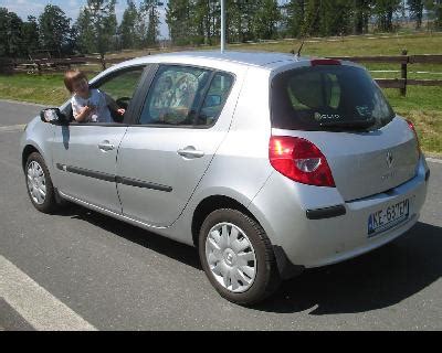 Renault Clio 1.4 Authentique 2005. Pictures. Specs.