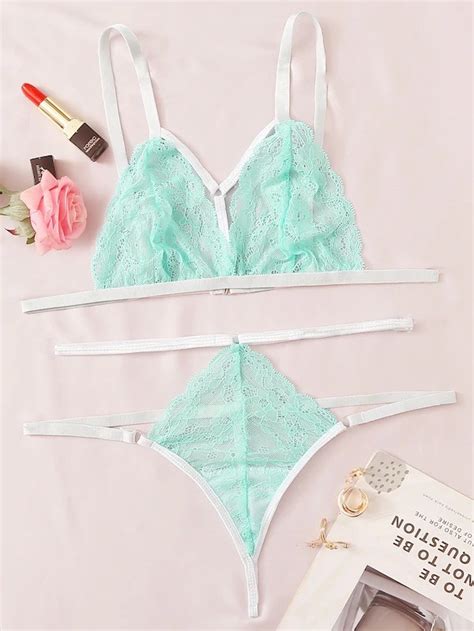 China New Yellow Lingerie Sexy Hot Erotic Women High Quality Sexy Lingerie Lace Bikini Two Piece