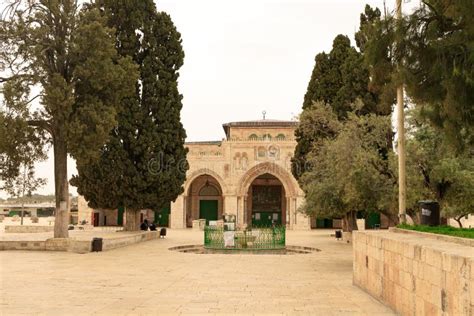 A Mesquita Al Aqsa E A Fonte El Kas Na Montanha Do Templo Na Antiga