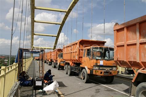 Loading Test Jembatan Siak Iii Antara Foto