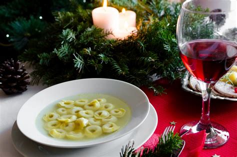 Abbinamento Vino Tortellini In Brodo 15 Etichette Da Provare Gambero Rosso