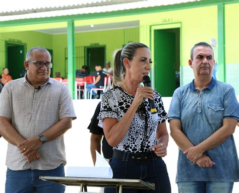 Prefeita Francimara Entrega Reforma E Amplia O Da Escola De Deserto