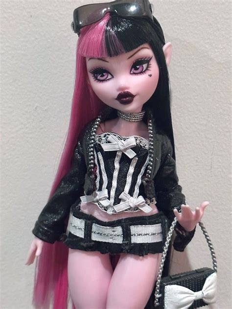 Draculaura Repaint Restyle By Mysecret Haven Monster High Doll