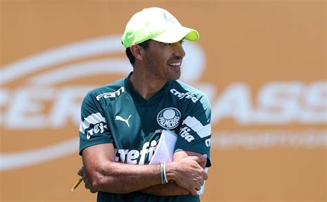 Jornal Correio Palmeiras confirma renovação do contrato do técnico