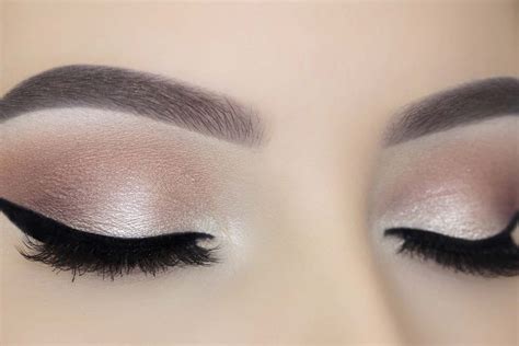 Close-Set Eye Makeup Tips You’ve Got To Know