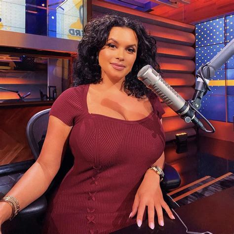 Joy Taylor Looking Super Busty Today Scrolller