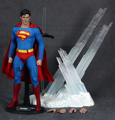 Toyhaven Hot Toys Superman Collectible Figure PREVIEW