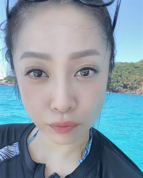 小向美奈子さんのインスタグラム写真 小向美奈子instagram 「めちゃくちゃ楽しい時間を渡嘉敷島で過ごせて 幸せでした。 皆んな