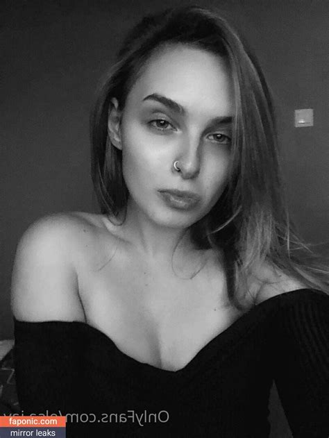 Elsa Jay Aka Elsa Jay Nude Leaks OnlyFans Photo 70 Faponic