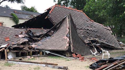 House Collapses In Touro Neighborhood On Easter Sunday