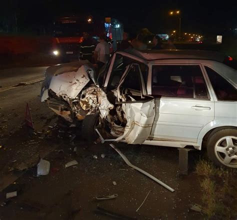 Quatro Pessoas Ficam Feridas Em Colis O Frontal Na Ers Em Lajeado