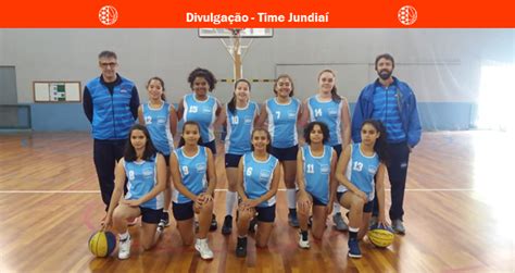 Basquete feminino Sub 15 do Time Jundiaí vence uma partida no Festival