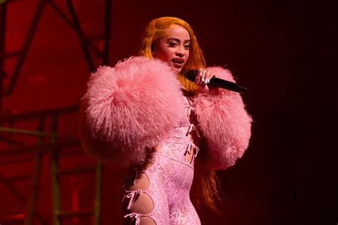 Ice Spices Coachella 2024 Performance Look Pops In Pink Bodysuit