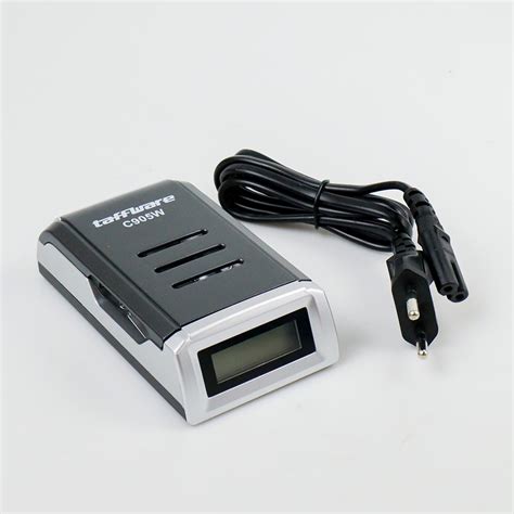 Taffware Smart Intelligent LCD 4 Slot Charger Baterai For AA AAA NiMh