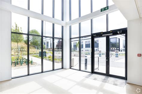 Jays Close Basingstoke Ham Rg22 4pf Industrial For Lease