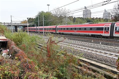 Uomo Muore Investito Da Un Treno Nel Torinese Notizie Ansa It