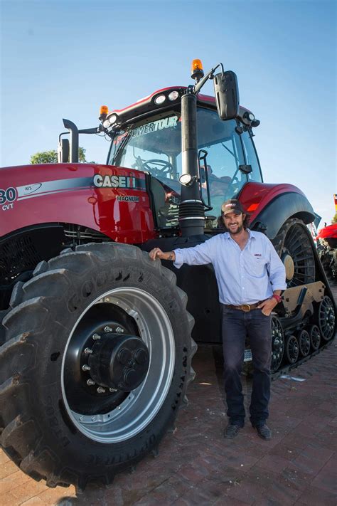 Case Ih Extends Its Track Technology Leadership With New Magnum Rowtrac