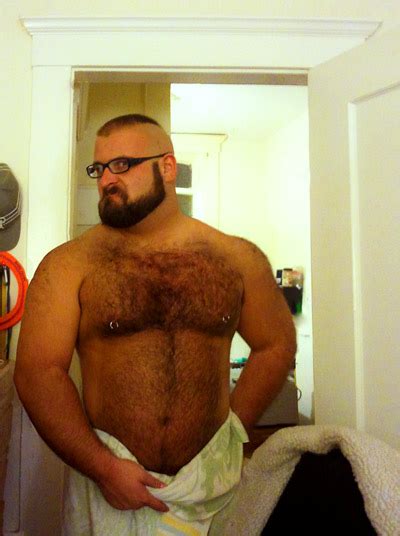 BEAR S PARTY Hot URSOS Tatuados Musculosos Amantes Dormindo E Acordados