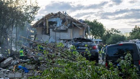 Memmingen Haus Nach Explosion Eingest Rzt Ursache Noch Unklar Shz