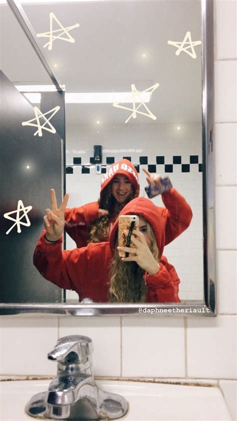 νѕcσ Dαρhтherιαυlт Mirror Selfie Friends Instagram Bff Pictures